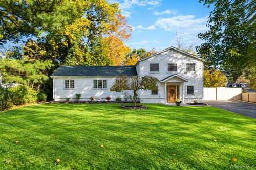 21 Huntington Road, Brookhaven, NY, 11789 | Card Image