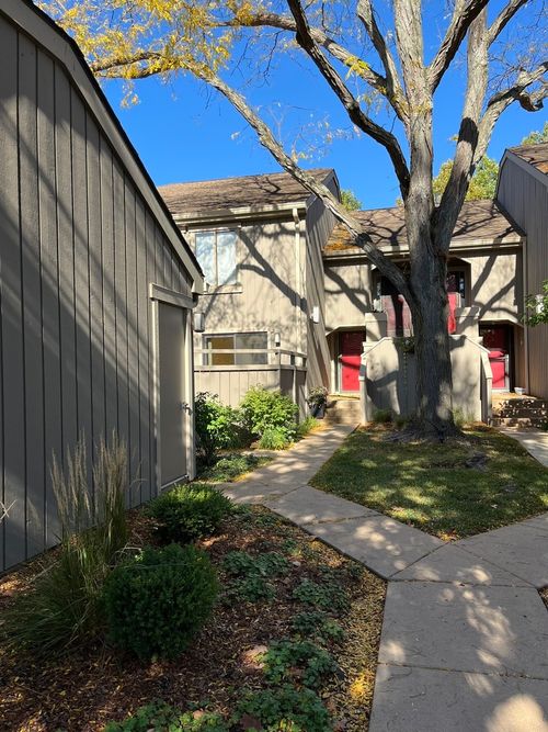 apt-c-315 Bluff Ct, Lake Barrington, IL, 60010-3871 | Card Image