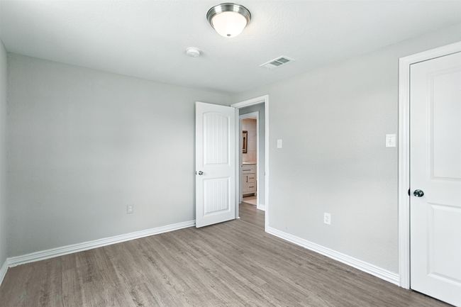 Bedroom | Image 24