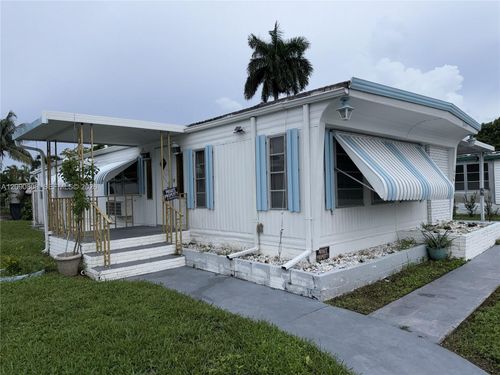 1666 Sw 85th Ave, Davie, FL, 33324-4532 | Card Image