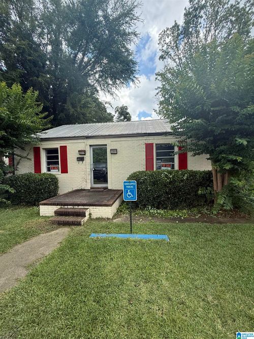 1829 1st St Ne, Center Point, AL, 35215-4752 | Card Image