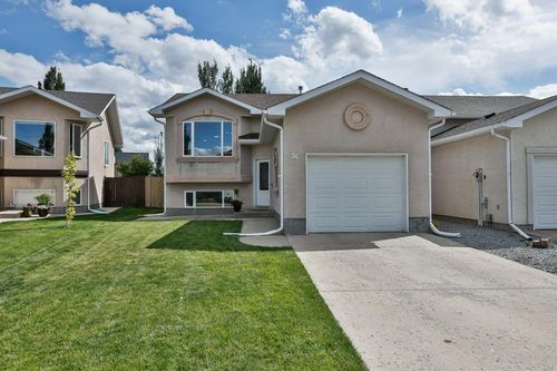 36 Blackfoot Cir W, Lethbridge, AB, T1K7T1 | Card Image