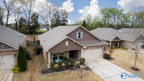 270 Falcon Ridge Dr, New Market, AL, 35761-7762 | Card Image