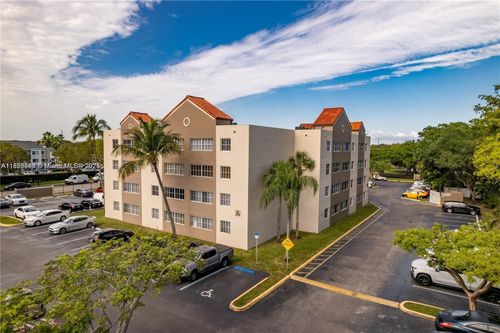 apt-115-6195 Nw 186th St, Hialeah, FL, 33015-6085 | Card Image