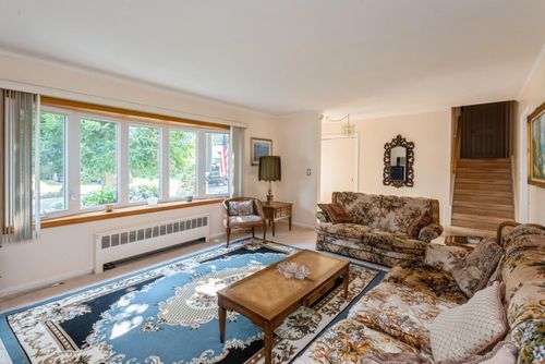 38 Pell Ter, Garden City, NY, 11530-1948 | Card Image