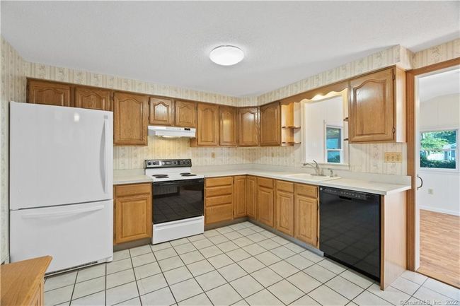 Kitchen | Image 9