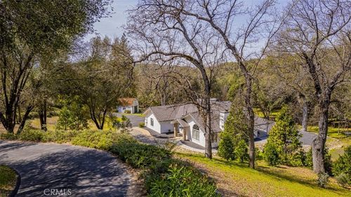 41600 Loch Lomond Ln, Oakhurst, CA, 93644 | Card Image