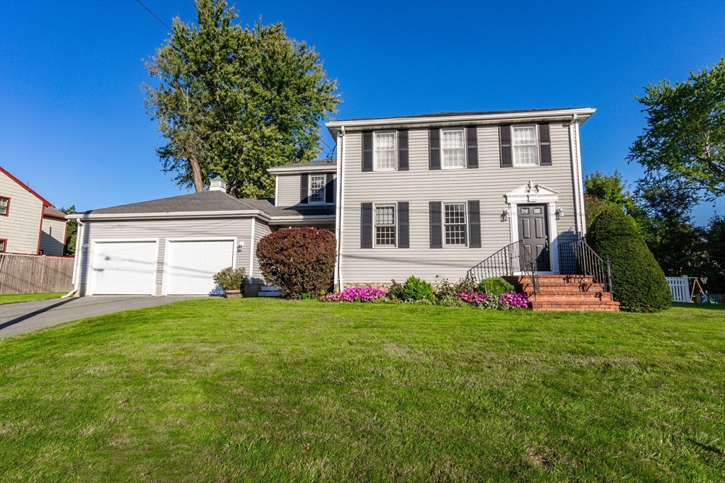 Seminole Ave, Weymouth, MA 02188