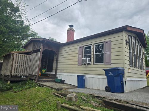 122 Penn Dr, COATESVILLE, PA, 19320-1711 | Card Image