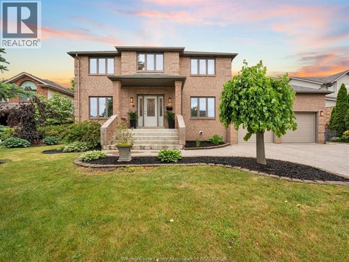 5893 Cady St, LaSalle, ON, N9H2K7 | Card Image