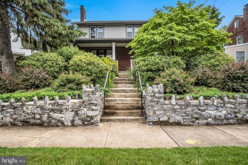 302 Bailey St, NEW CUMBERLAND, PA, 17070-1207 | Card Image
