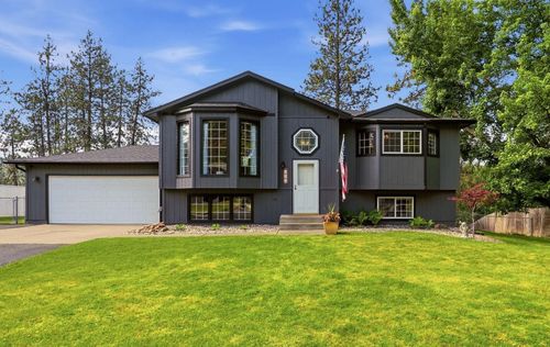 122 E Wynot Dr, Nine Mile Falls, WA, 99026 | Card Image