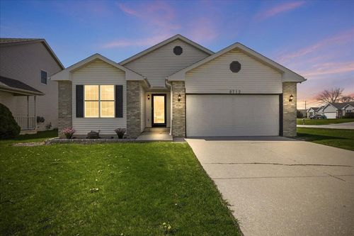 8712 Tyler Street, Merrillville, IN, 46410 | Card Image