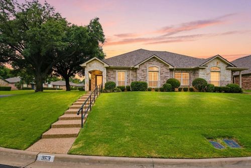 363 Old Mill Creek Dr, Waco, TX, 76712-6448 | Card Image