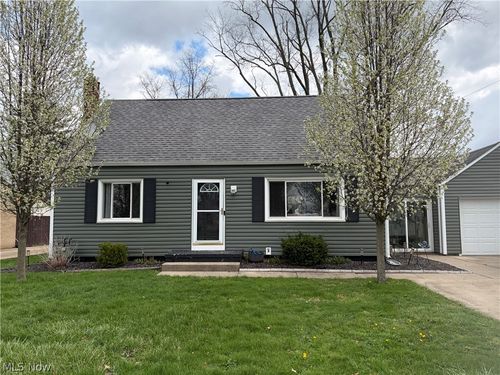 4300 Broadway Avenue Ne, Louisville, OH, 44641 | Card Image