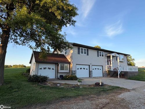 1801 Iowa Avenue W, Marshalltown, IA, 50158 | Card Image