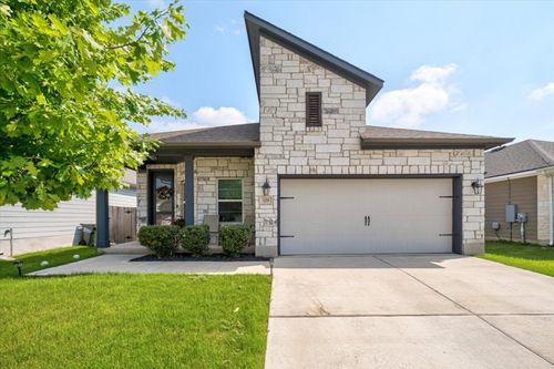 129 Lacey Oak Loop, San Marcos, TX, 78666-8048 | Card Image