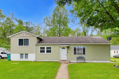 23 W 71st Pl, Merrillville, IN, 46410-3528 | Card Image