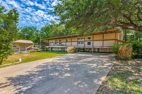 817 Tepee Trail, Granbury, TX, 76048 | Card Image