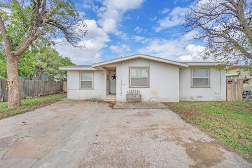 205 Holly Dr, Midland, TX, 79703-6212 | Card Image