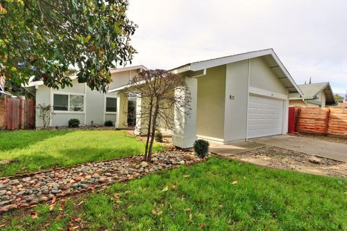 9385 Mira Del Rio Dr, Sacramento, CA, 95827-1058 | Card Image