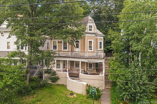 512 Warburton Ave, Yonkers, NY, 10701-1832 | Card Image