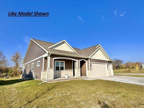 176-302 Michelle Ln, COTTAGE GROVE, WI, 53527-8963 | Card Image