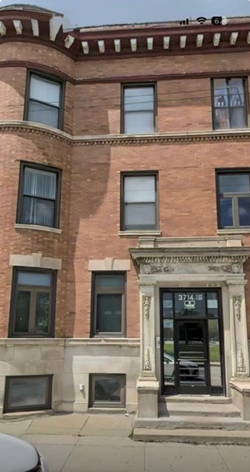 1-3716 Indiana Ave, Chicago, IL, 60653-1628 | Card Image
