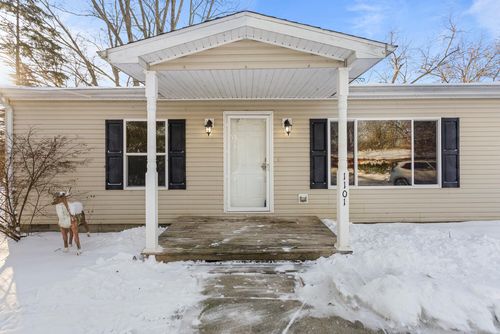 1101 James Ct, Mahomet, IL, 61853-9401 | Card Image