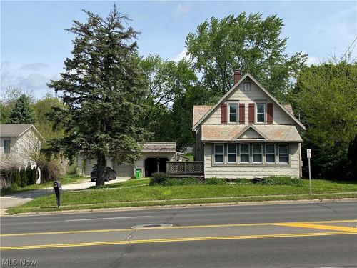 1023 Applegrove St Nw, North Canton, OH, 44720-1629 | Card Image