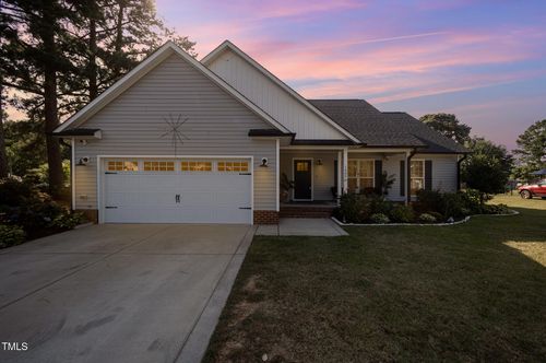 1405 Currituck Ave, Dunn, NC, 28334-2129 | Card Image
