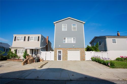 45 Kildare Rd, Island Park, NY, 11558-1025 | Card Image