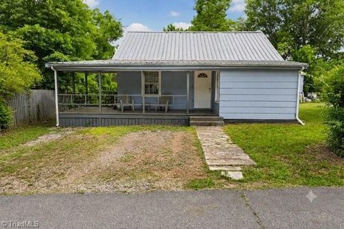 121 Hayden St, Spindale, NC, 28160-1330 | Card Image