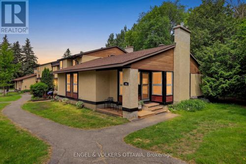 6-164 Mcclintock Way, Kanata, ON, K2L2A4 | Card Image