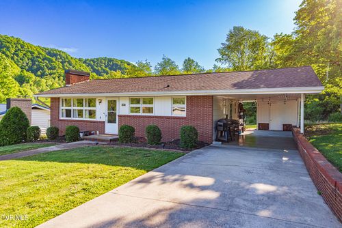 185 Frances St, Gate City, VA, 24251-2712 | Card Image