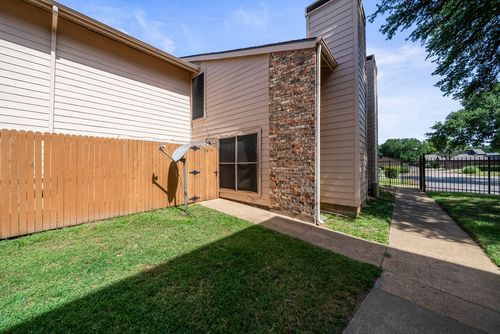 310-5516 Boca Raton Blvd, Fort Worth, TX, 76112-1863 | Card Image