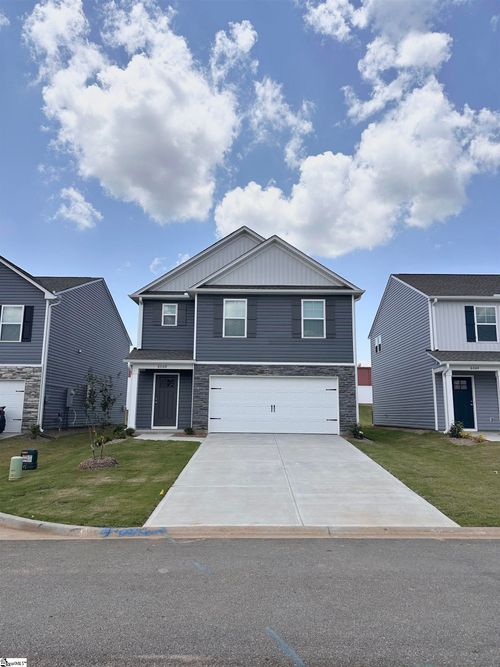 6068 Willutuck Dr, Boiling Springs, SC, 29316-6700 | Card Image