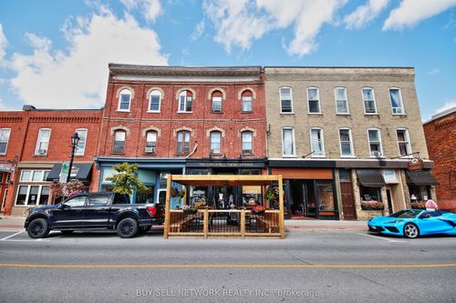 28 King St E, Millbrook, ON, L0A1G0 | Card Image