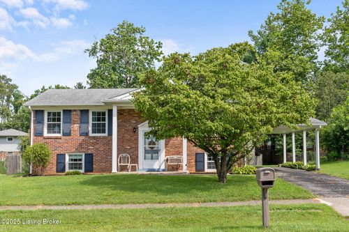 12213 Crosswinds Dr, Louisville, KY, 40243-2111 | Card Image