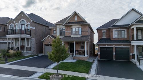 16 Frank Kelly Dr, Holland Landing, ON, L9N0V2 | Card Image