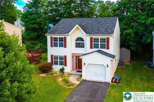 127 Highlands Cir, Easton, PA, 18042-7256 | Card Image