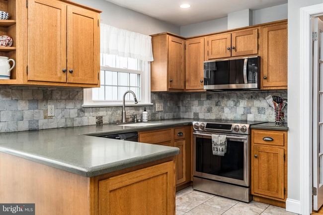 3850 S Hillview Rd, House other with 4 bedrooms, 3 bathrooms and null parking in Allentown PA | Image 16