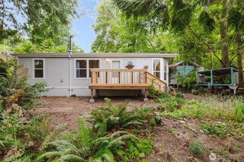 18689 1st Ave Ne, Suquamish, WA, 98392-9660 | Card Image