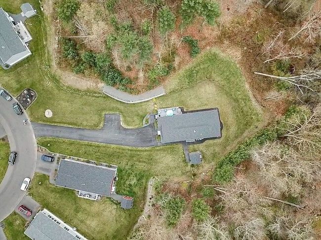 148 Linsay Dr, House other with 3 bedrooms, 2 bathrooms and 2 parking in Raynham MA | Image 37