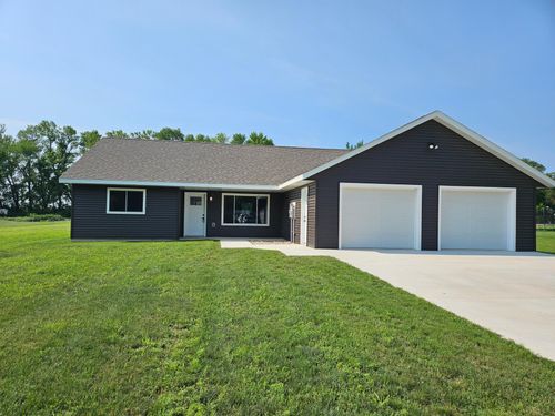 141 Washington St, Walnut Grove, MN, 56180-9382 | Card Image