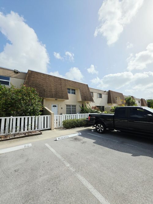 d-8090 Nw 12th St, Margate, FL, 33063-3081 | Card Image
