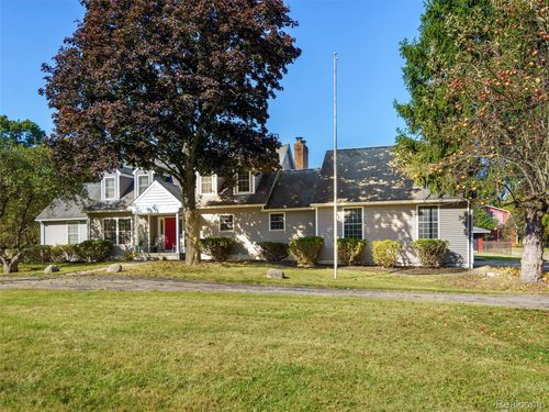 3360 S Hadley Rd, Ortonville, MI, 48462-9114 | Card Image