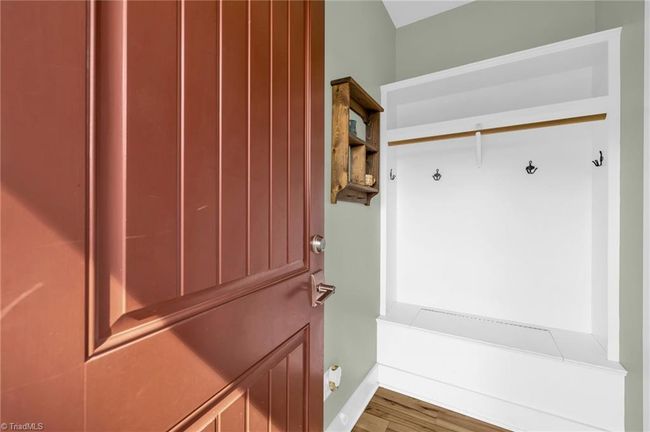 Side Entry Main Floor | Image 31