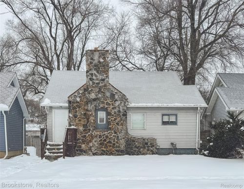 671 E Mansfield Ave, Pontiac, MI, 48340-2947 | Card Image