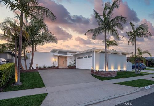 17391 Alta Vista Cir, Huntington Beach, CA, 92647 | Card Image
